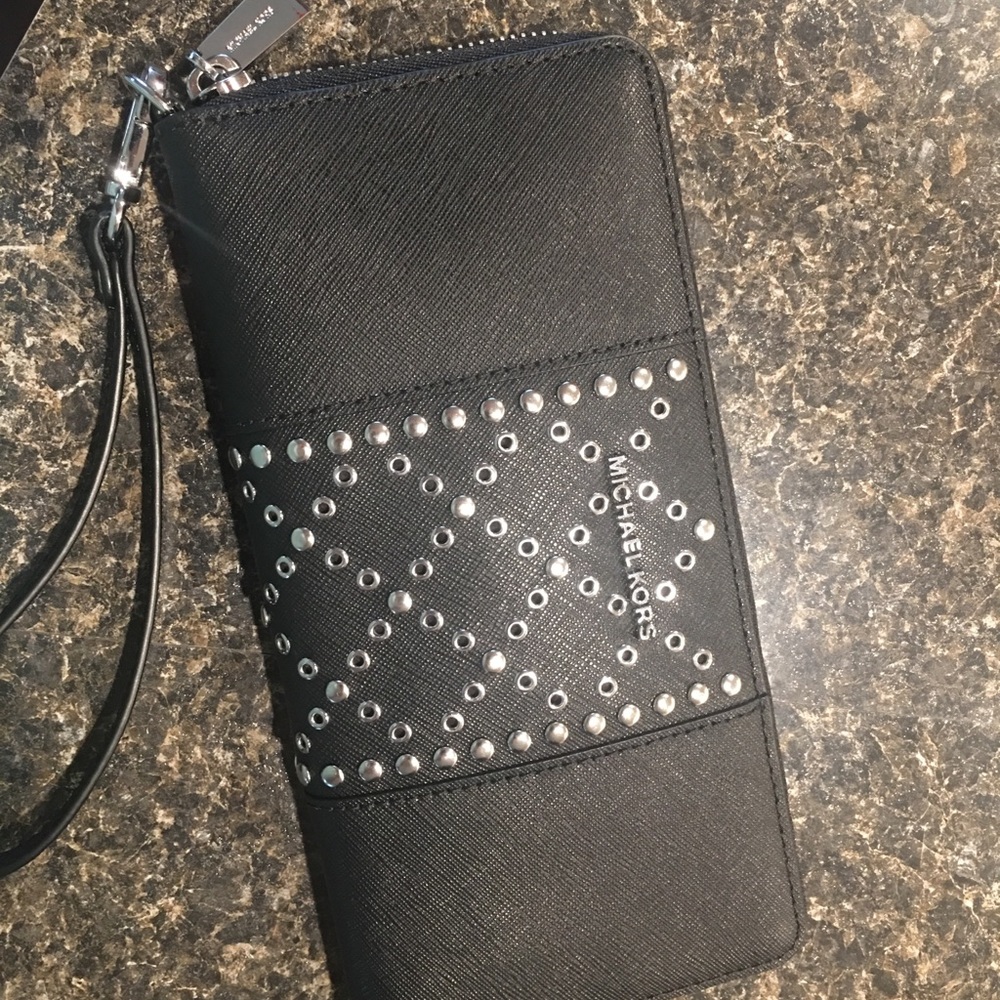 MK wristlet
